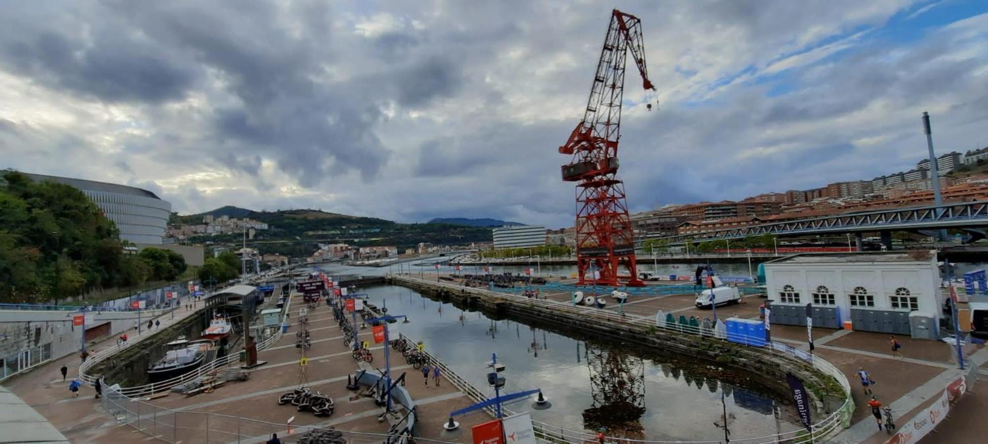 Bilbao, A Un Paso.アパートメント エクステリア 写真