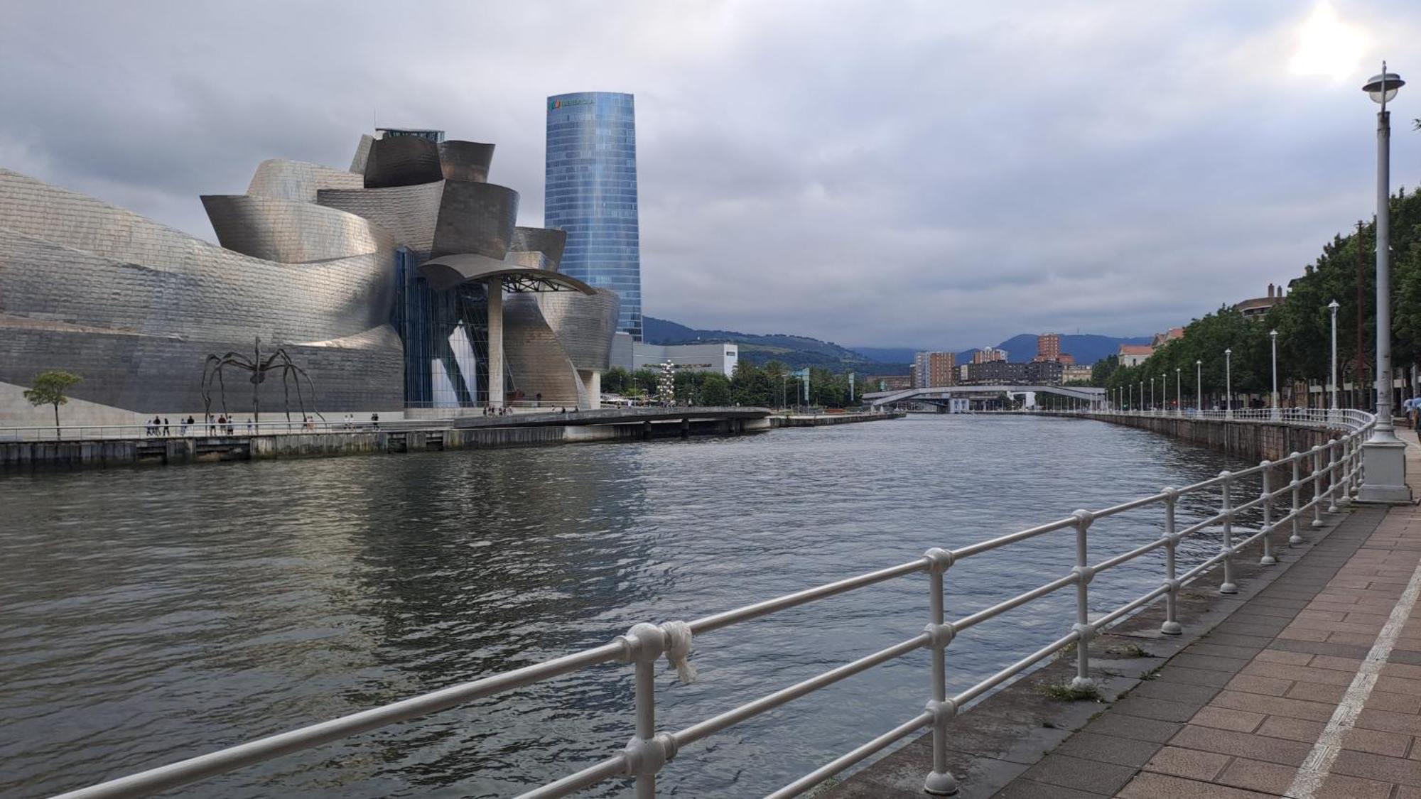 Bilbao, A Un Paso.アパートメント エクステリア 写真